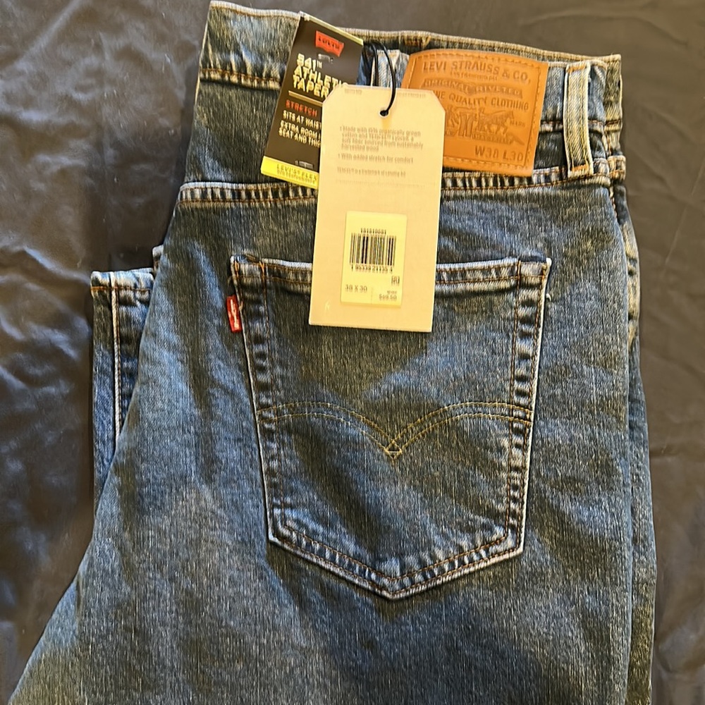 New with tags. Levi’s 541. - Picture 3 of 4
